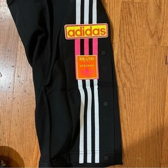 JEREMY SCOTT X ADIDAS limited track pants with cartoon patches. Nwt 90s cartoons